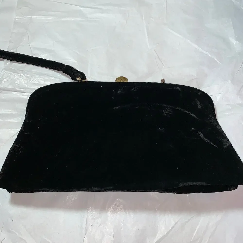 Lg Soure Black Velvet Beaded Frame Bag Deco Clasp